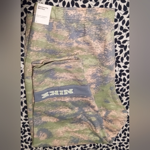 Nike Sportswear Essential Fleece Curve Sweatpants - Picture 4 of 5